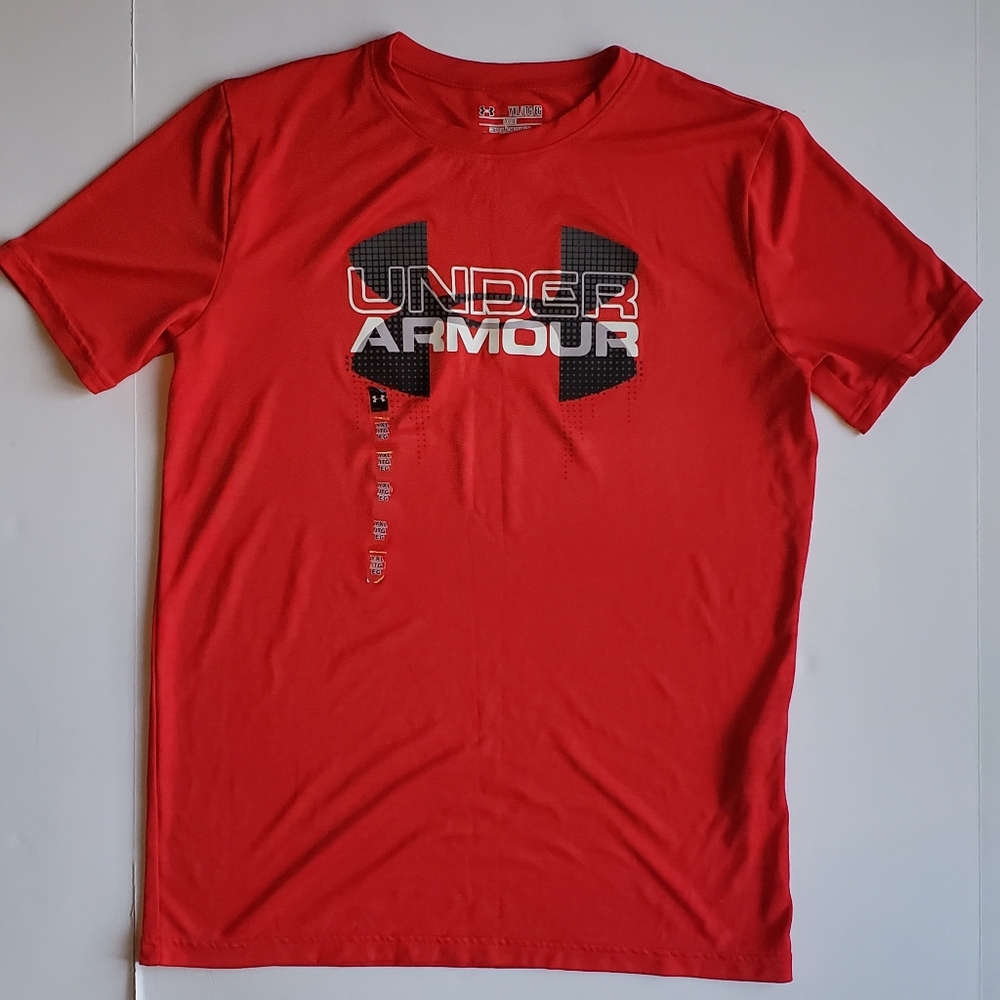 Boys xl under armour tee